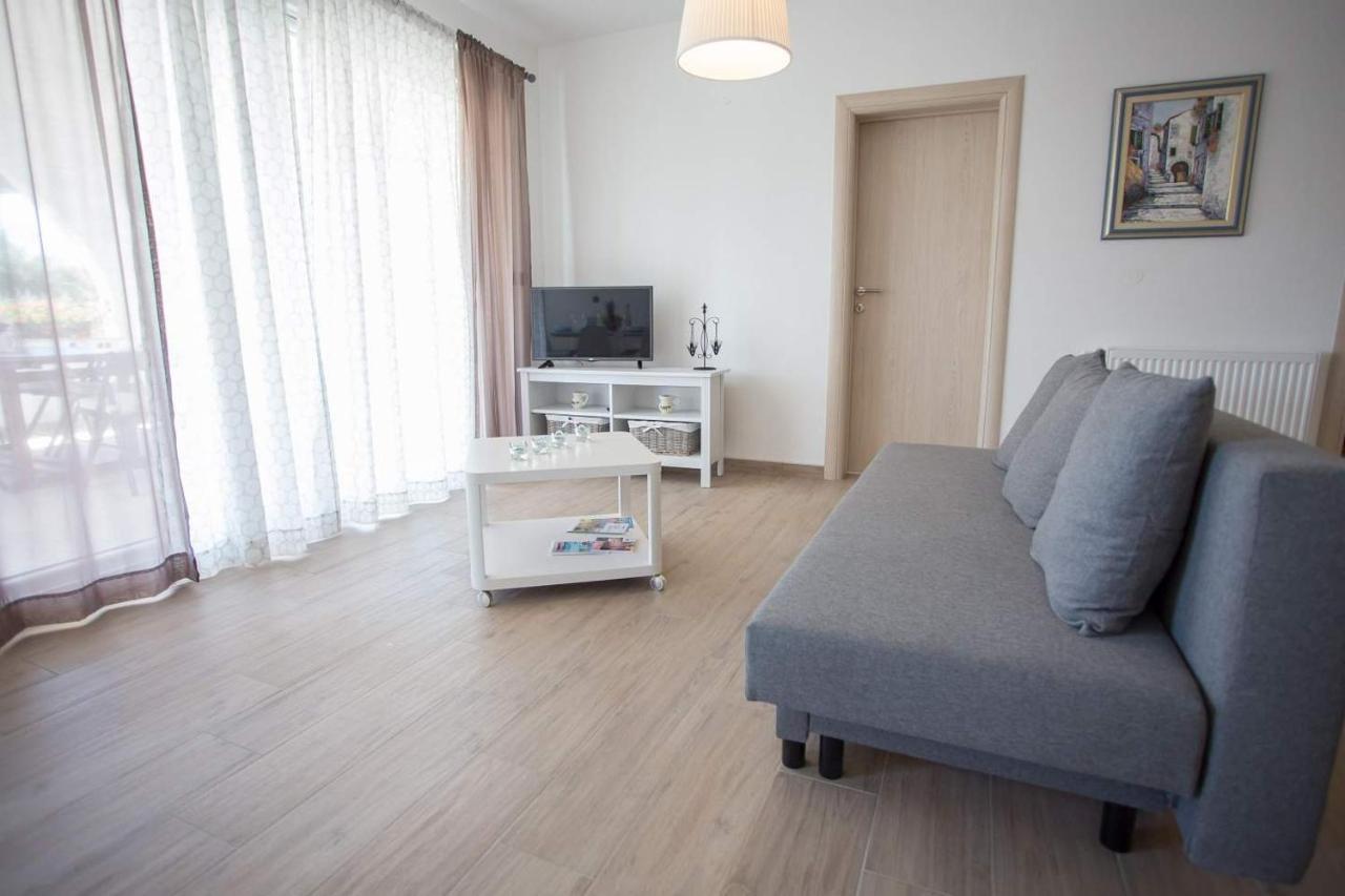 Apartment Mario 2 Porec Esterno foto